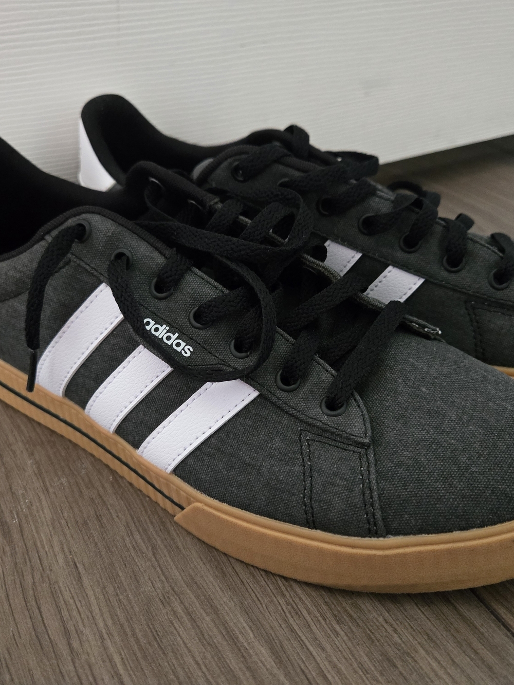 adidas Men’s Black Canvas Sneakers, Size 11